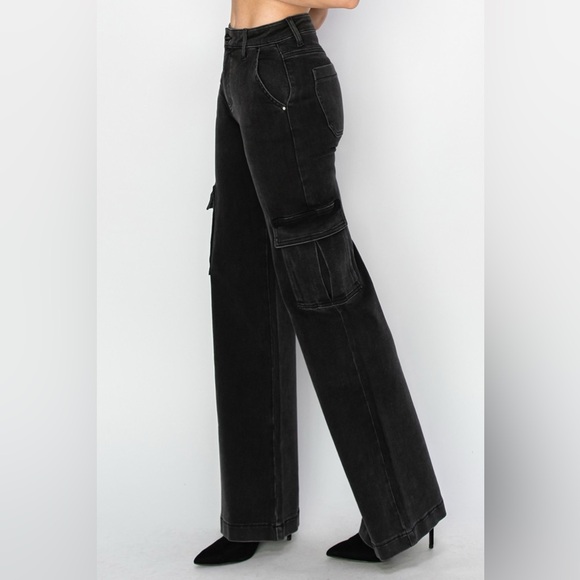 NWT RISEN PLUS + REG Size Black High Rise Wide Leg 90s Cargo Jeans - Picture 5 of 8